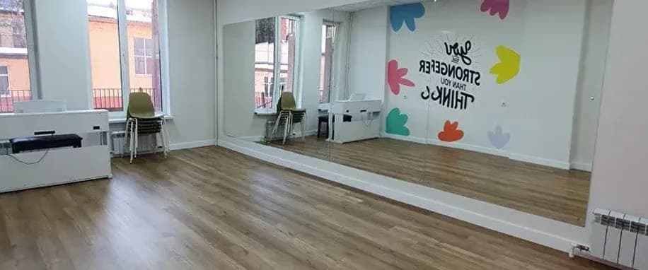 gallery slide